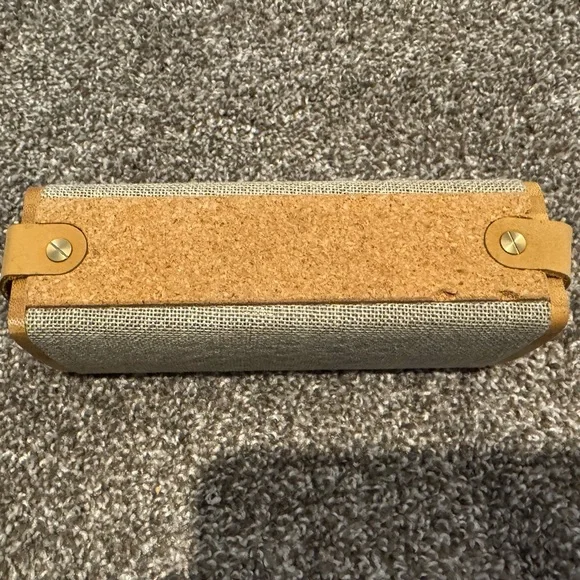 Bluetooth Speaker with upcycled materials, by House of Marley - Picture 4 of 6